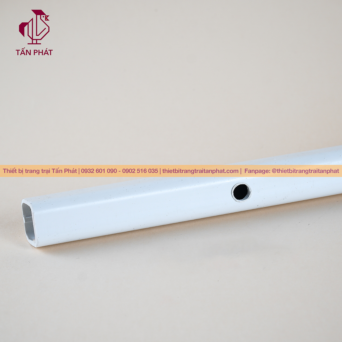 Ống cấp nước cho gà vuông dài 4m mua ở đâu - Thiết bị trang trại Tấn Phát Ống cấp nước cho gà vuông dài 4m